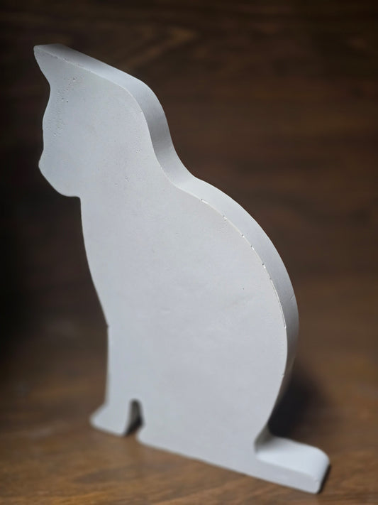 Concrete Cat Sculpture – Minimalist Design with a Feline Soul